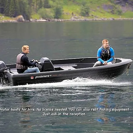 Geirangerfjorden Feriesenter מלון
