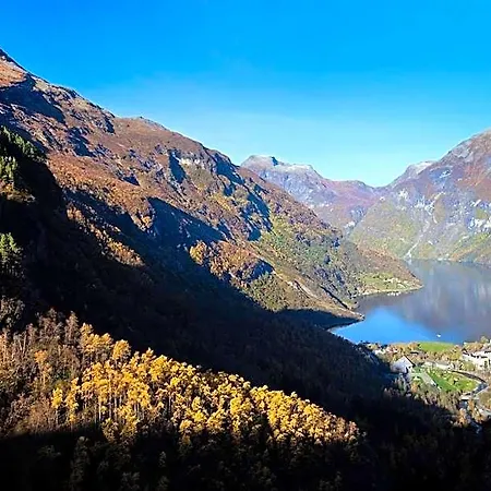 Geirangerfjorden Feriesenter *