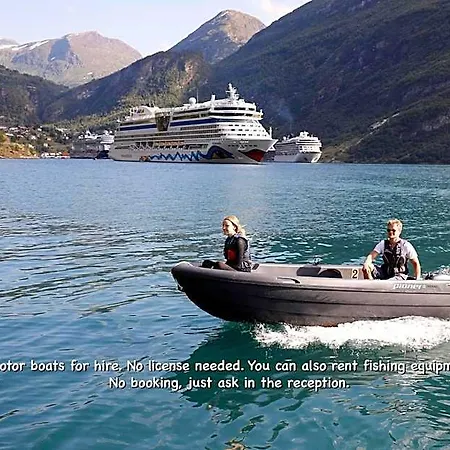 Geirangerfjorden Feriesenter *